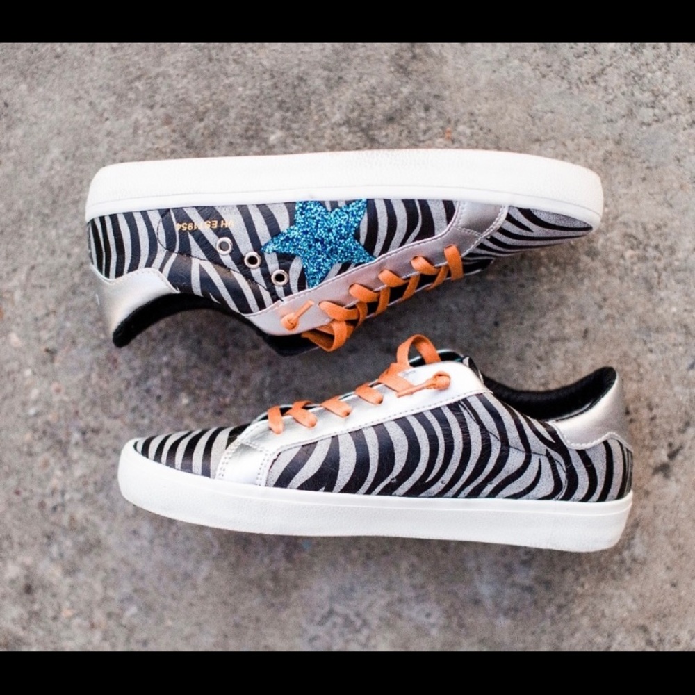 Vintage Havana sneakers size 8